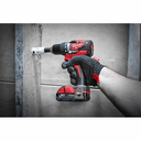 Milwaukee Kit de taladro/destornillador compacto sin escobillas M18 de 1/2"